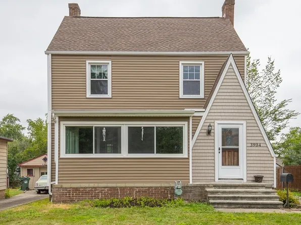 3904 Grantwood Dr, Parma, OH 44134