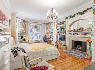 35 Bay State Rd APT 1F, Boston, MA 02215