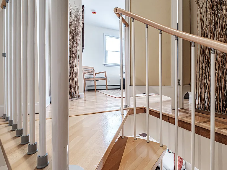 161 Pearl St #1 — Photo 8