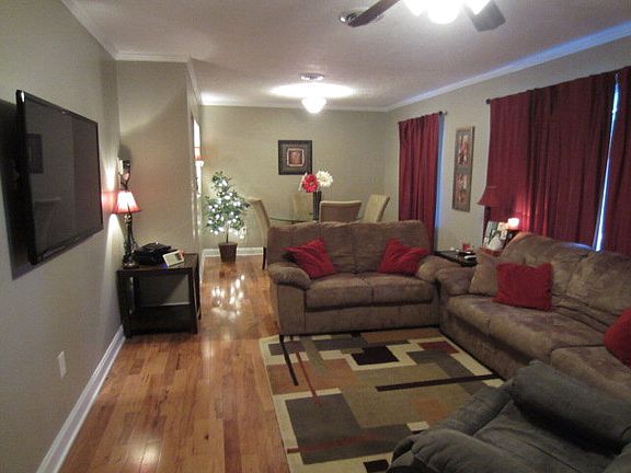3rd image of 1824 Skipland Dr