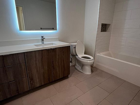 3rd image of 1307 N Bronson Ave #203
