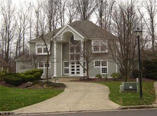 3785 Sperone Dr, Canfield, OH