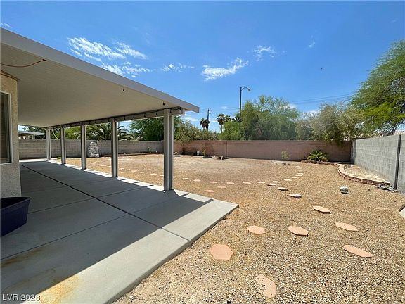 4th image of 1629 Lynette Ln