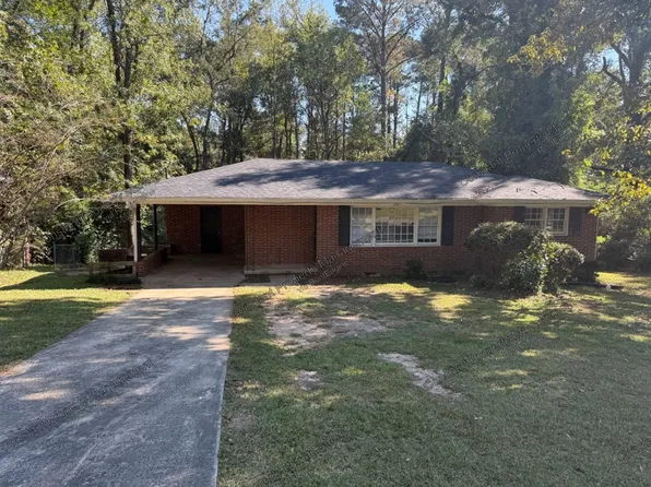 2325 Kensington Rd, Macon, GA 31211