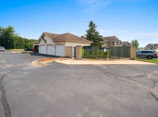 Chestnut Ridge Apartments, Delavan, WI 53115