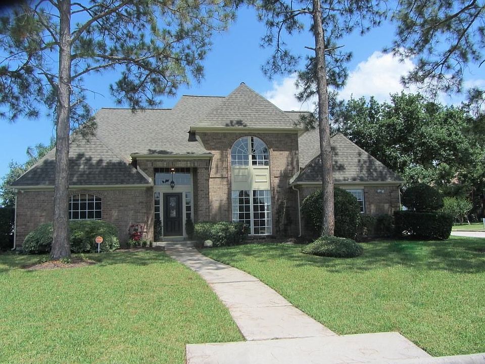 1st image of 2902 Doral Ct