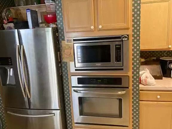 2nd image of 14919 Gateview Dr