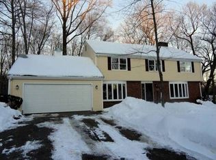 12 Timrod Ln, West Hartford, CT 06107