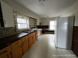 703 Main St APT B, Bangor, ME 04401