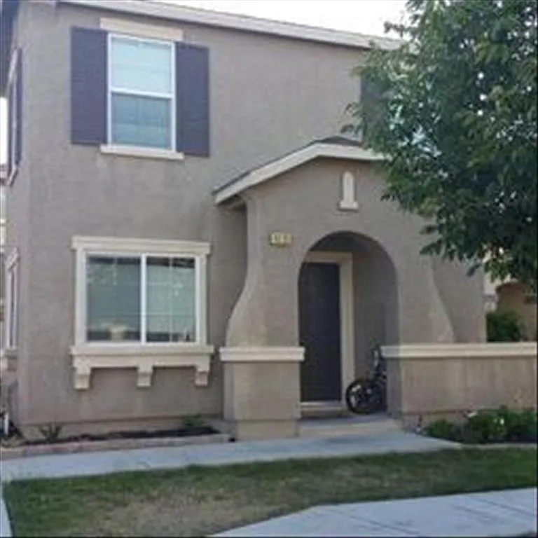 4335 Mathias Way photo 1