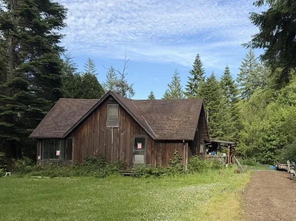95777 Trinity Ln, Coquille, OR 97423