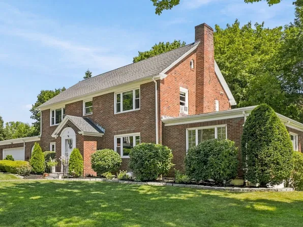 35 Swift Rd, Framingham, MA 01702