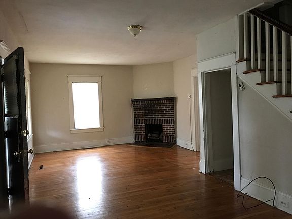2nd image of 1602 Grayson Ave NW