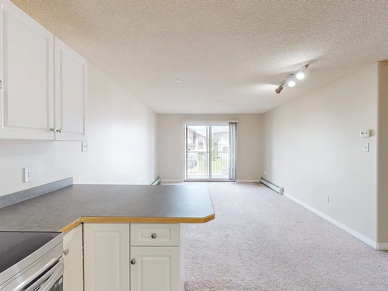 2305 35a Ave NW #211 — Photo 15