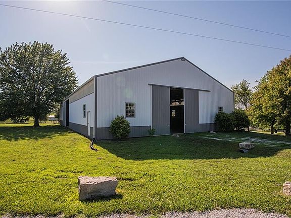 This arena is wonderful for training your horses and yourself!