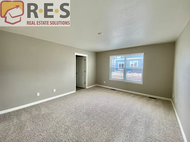 5070 Janga Dr — Photo 6
