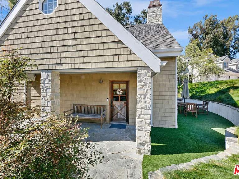 28861 Selfridge Dr — Photo 44