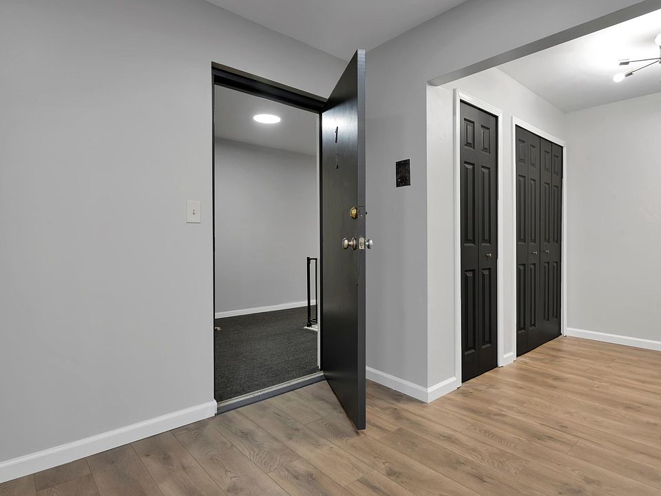 1st image of 1300 Dewey St APT 7