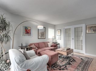 998 W 19th Ave #406, Vancouver, BC V5Z 1X5