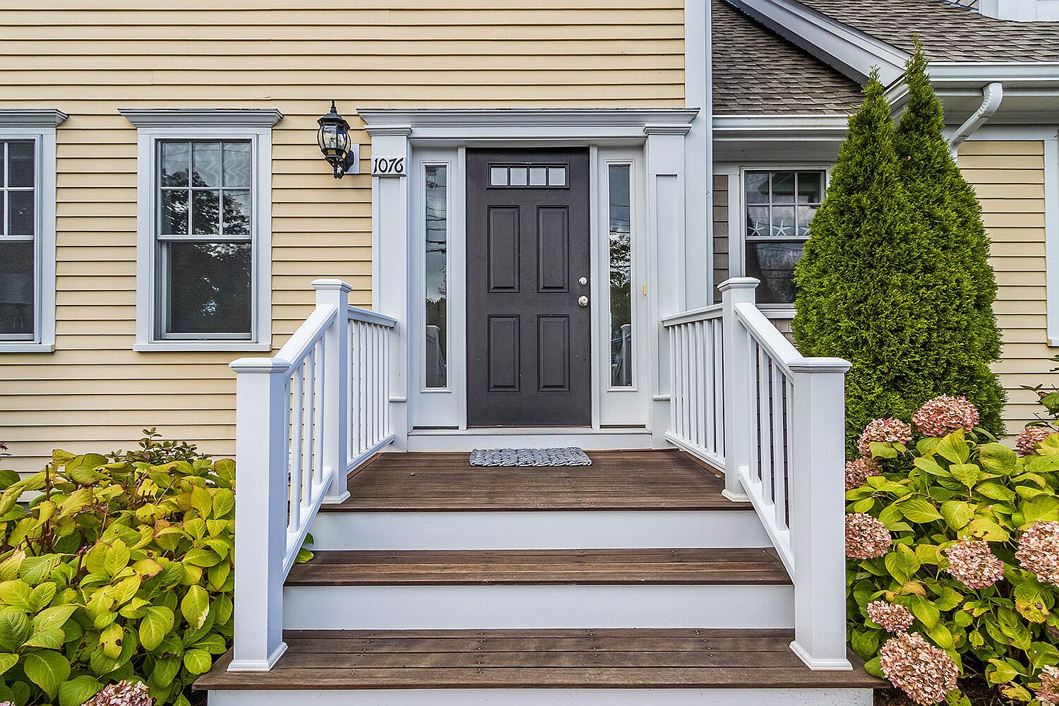 1076 Main St Chatham Ma Zillow