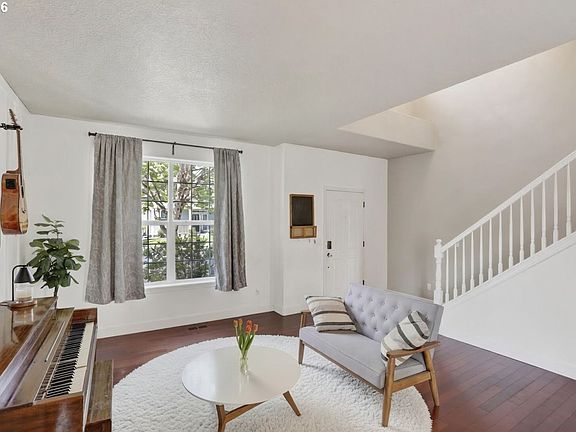 3rd image of 52092 SE 9th St