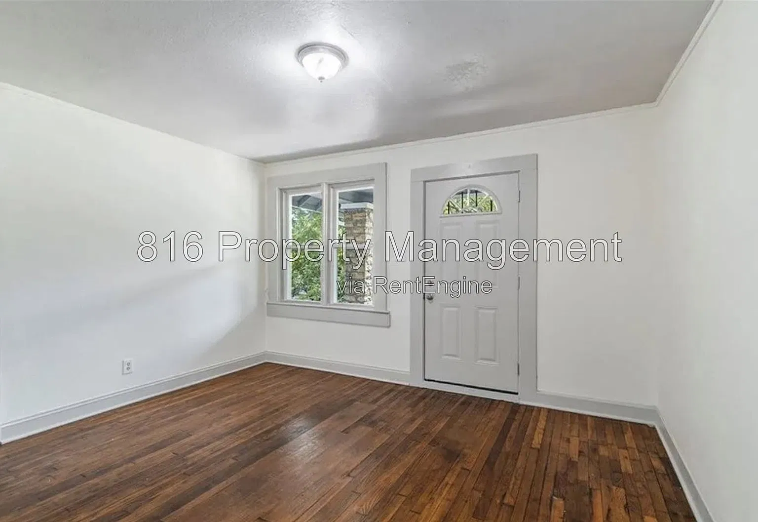 2 bed, 1.0 bath, 782 sqft, $920 — Photo 3