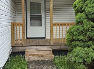 242 Riffe St, Sophia, WV 25921