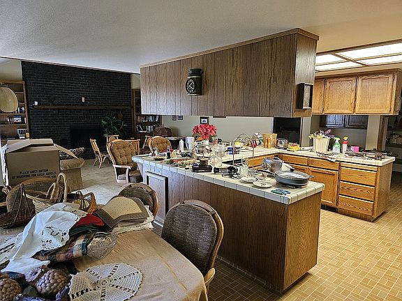 2nd image of 8851 Palladay Rd