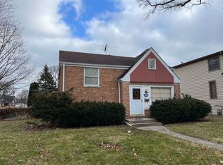 429 S Fairview Ave, Elmhurst, IL 60126