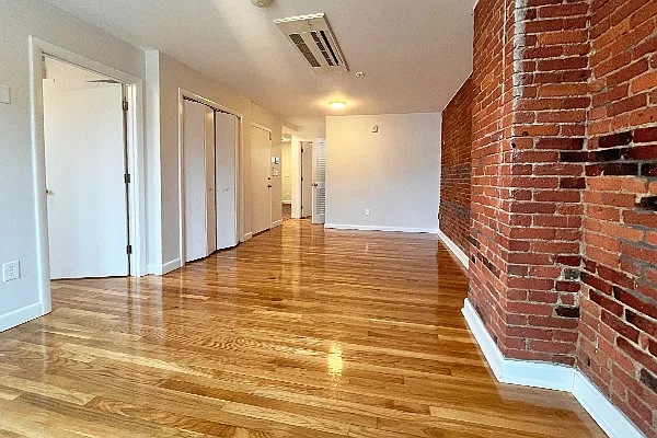 162 Broadway #162-2 — Photo 10