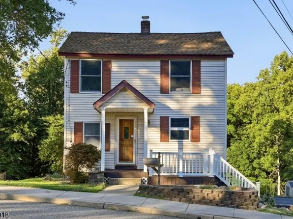 72 Arch St, Butler Boro, NJ 07405