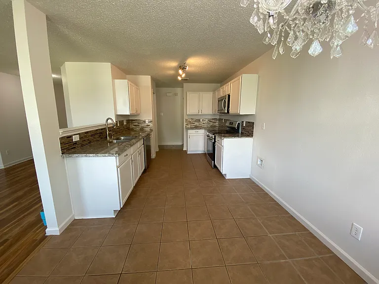 618 Marbury Way — Photo 4