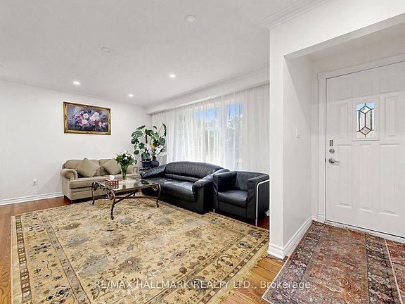 5th image of 46 Collins Cres