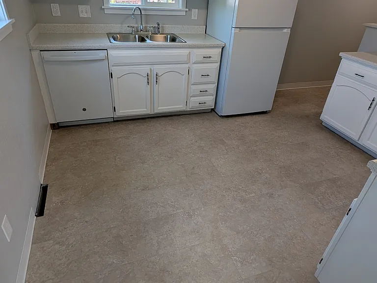 2020 Yeager Dr #2020 — Photo 6
