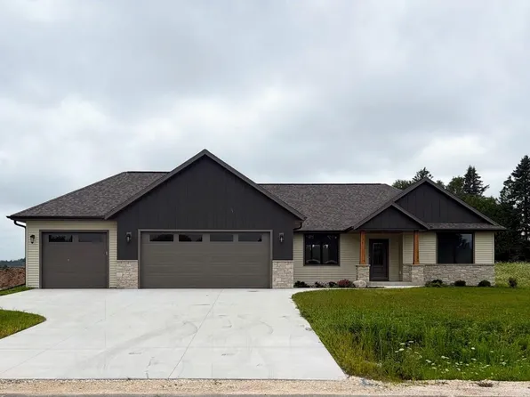 3518 Parkside DRIVE, Sheboygan, WI 53083