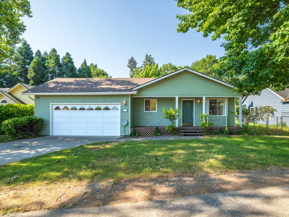 108 Bramblewood Ct, Rogue River, OR 97537