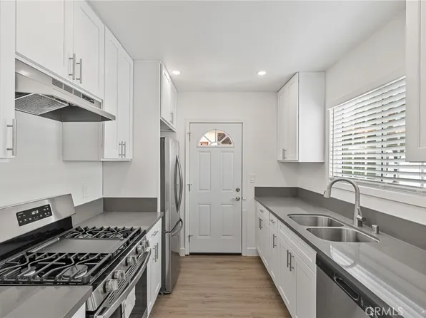 5339 1/2 Bellingham Ave, Valley Village, CA 91607