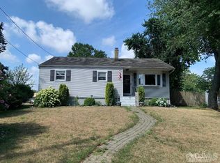 19 Vanada Dr, Neptune, NJ 07753
