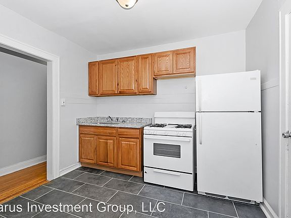 5th image of 6656 S Campbell Ave #4