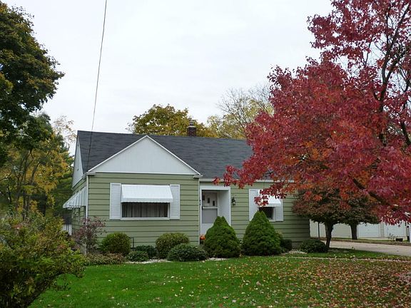 2nd image of 3115 Locke Ave SW