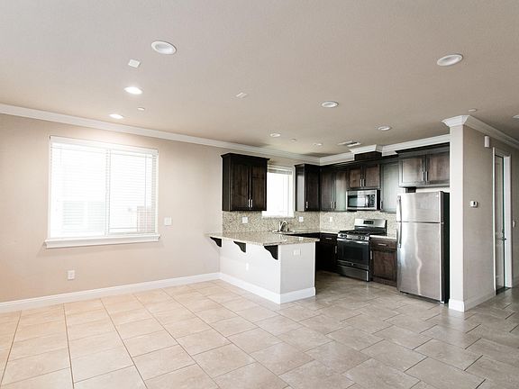 3rd image of 669 Addison Ln