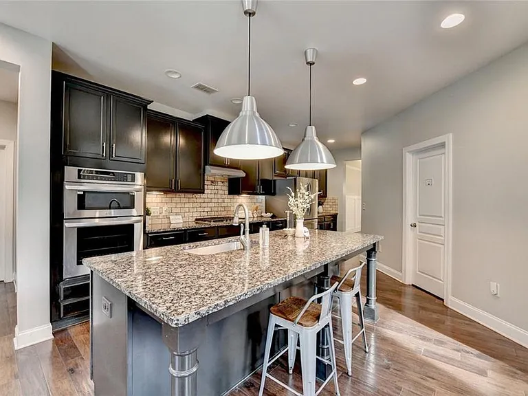 2540 Maple Ridge Ln — Photo 19