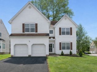 2 Evans Ln, Bridgewater, NJ 08807