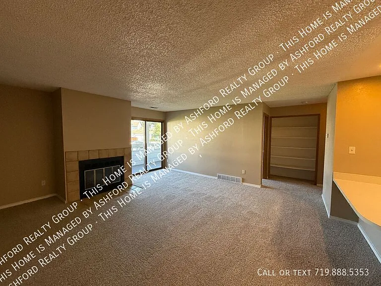 1238 Firefly Cir — Photo 7