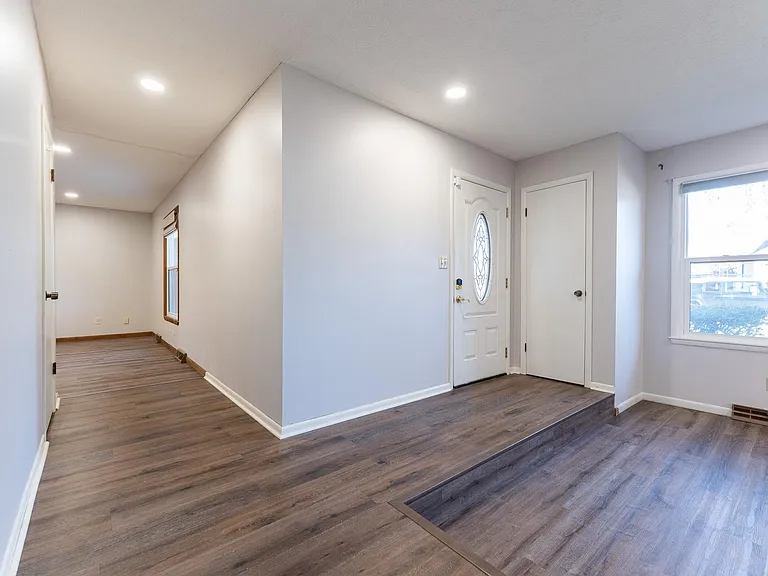 3645 S Ferguson Ave — Photo 4