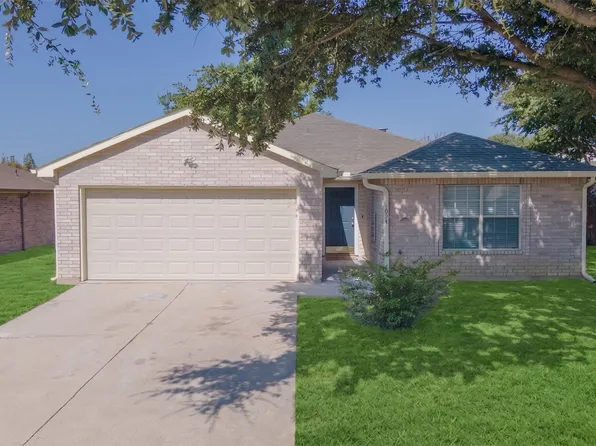 1024 Lake Trail Dr, Little Elm, TX 75068