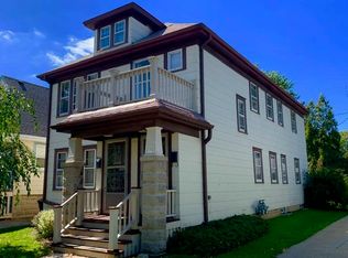 2175 S 89th St, Milwaukee, WI 53227