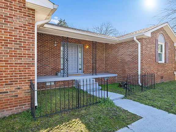 4th image of 524 Idlewood Dr