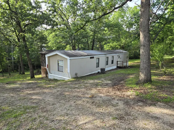 21811 Feather Road, Wheatland, MO 65779