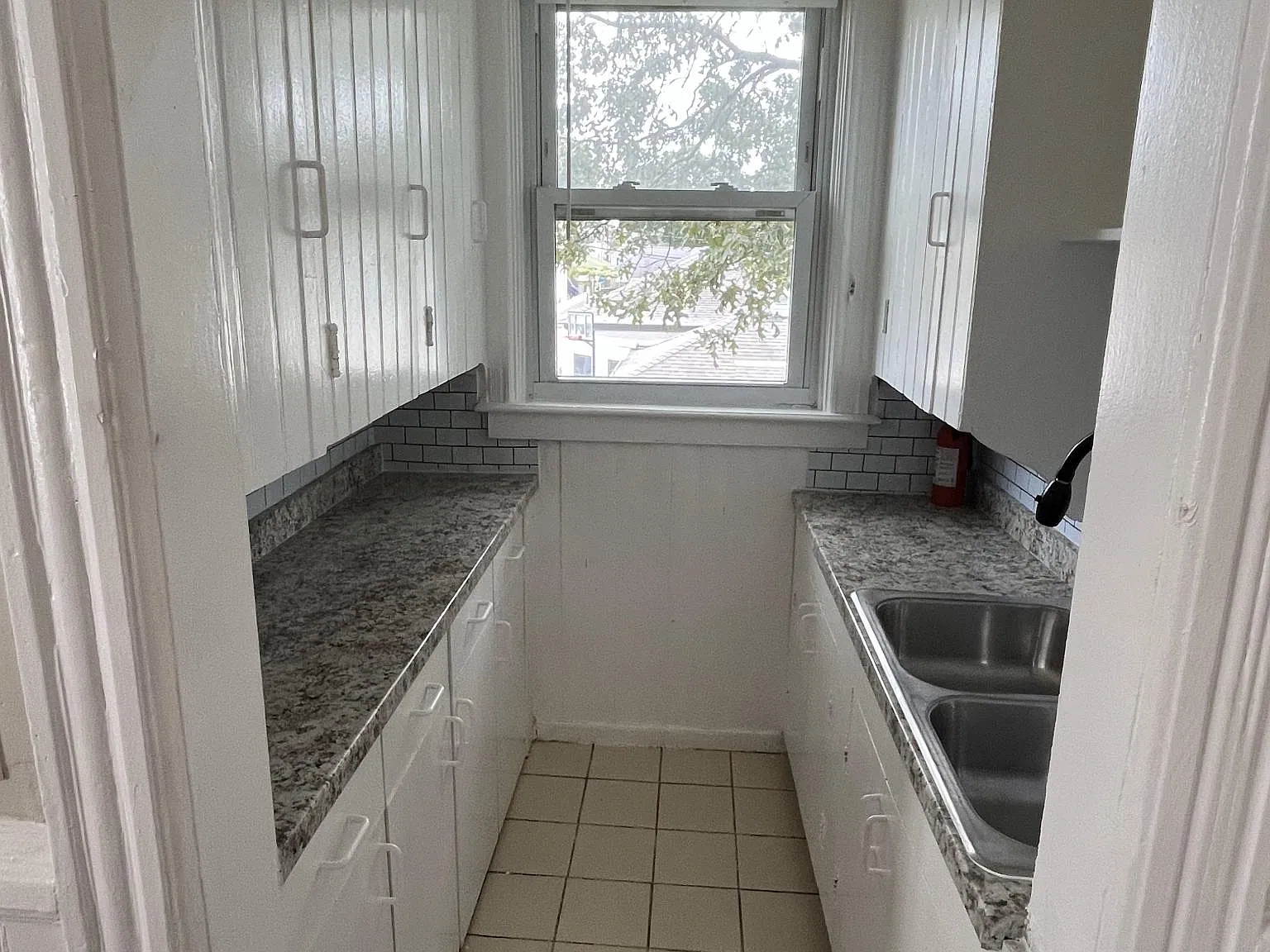 2 bed, 1100 sqft, $1,900 — Photo 3